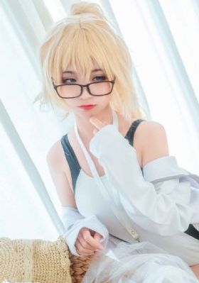 www色小姐com
